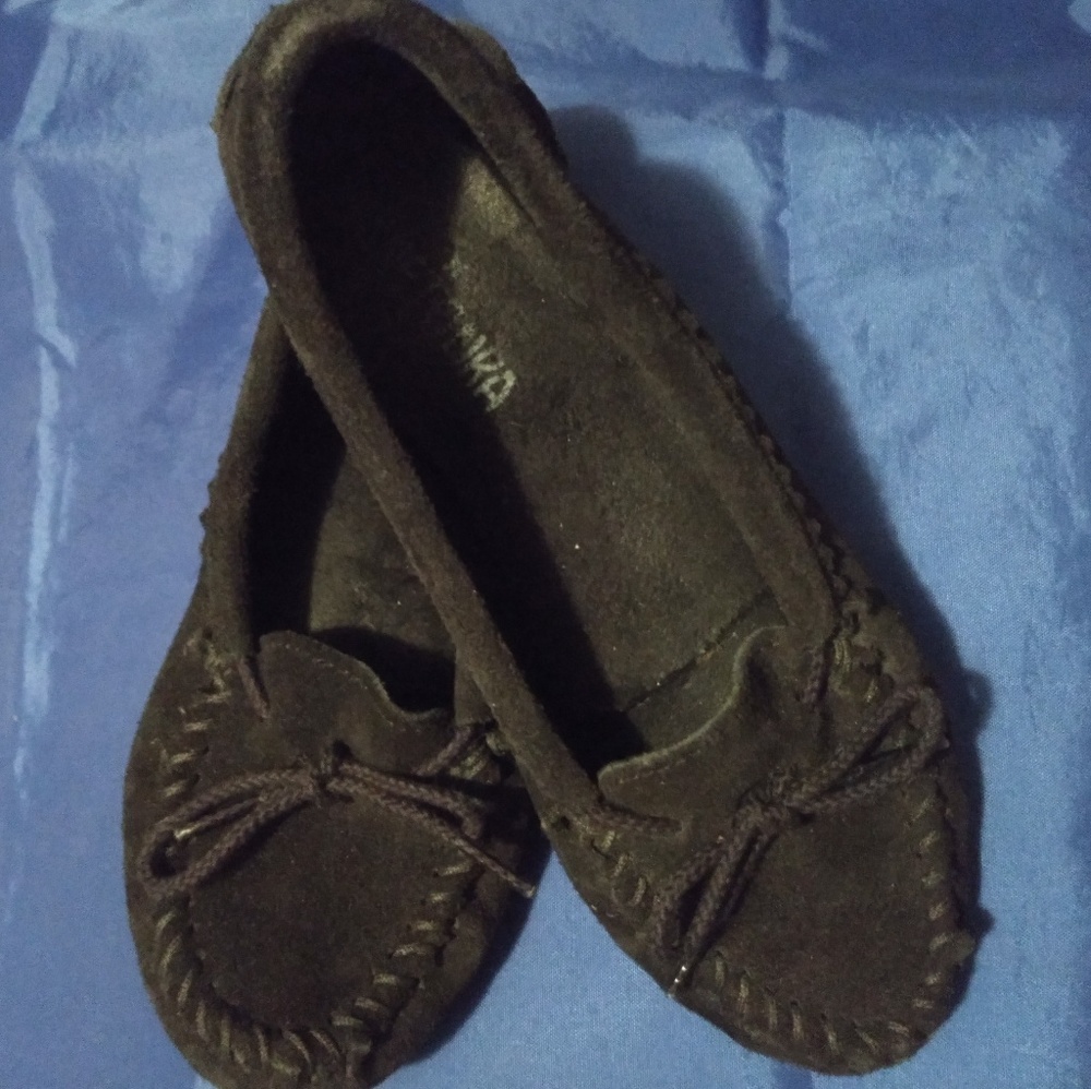 Minnetonka Moccasins ❤️ Women 5.5, $firm